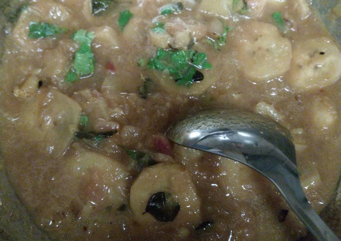 ARATIKAYA PULUSU(raw banana curry)