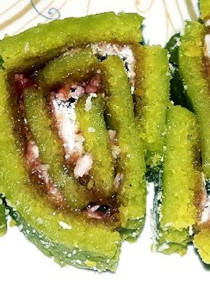 A picture of Spinach Swiss Roll.