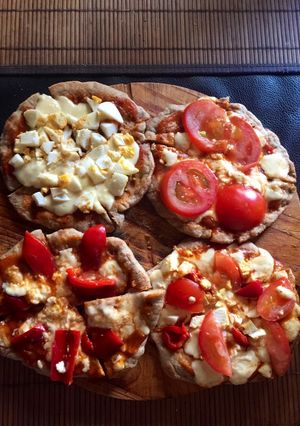 Una foto de Pizza individual en sartén