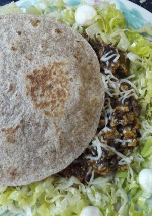 Foto principal de Revuelto de morcilla de Ronda en tortilla de harina integral