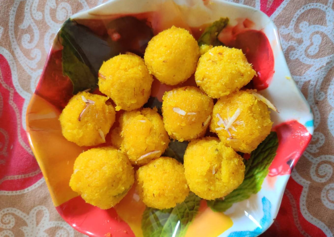 Coconut laddu