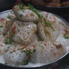 A picture of Dahi bada.