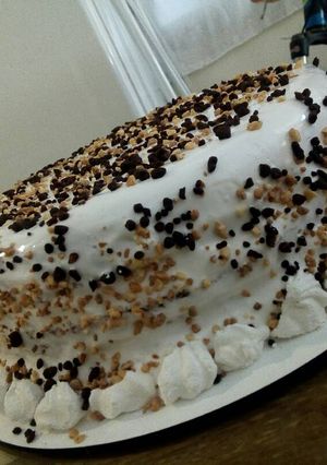 Una foto de Torta para cualquier cumpleaños! Con bizcochuelo de Chocolate!