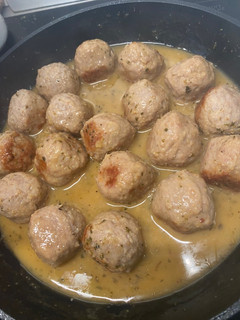 Una foto de Albóndigas al vino blanco