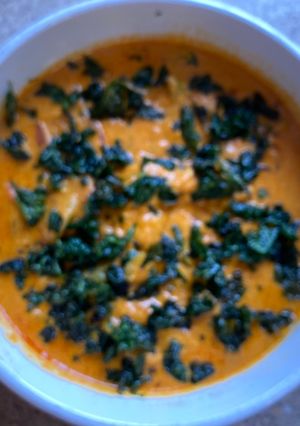 A picture of Kaju Turiyanu shakCashew nuts and ridge gourd curry.
