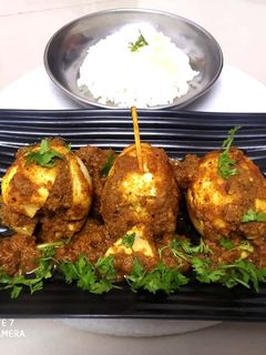 भरली अंडी (Bharli Andi Recipe In Marathi) रेसिपी चे मुख्य फोटो