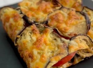 O poză a rețetei Wrap de vinete cu mozzarella.