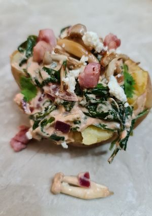 A picture of Stuffed baked potatoes.