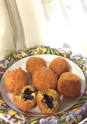Foto resep Bola ubi jalar isi coklat (irit bahan)