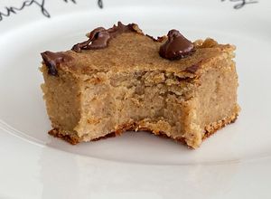 Una foto de Barras de plátano y garbanzo con chocolate