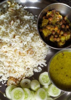 दाल चावल(daal chawal recipe in hindi) रेसिपी मुख्य फोटो