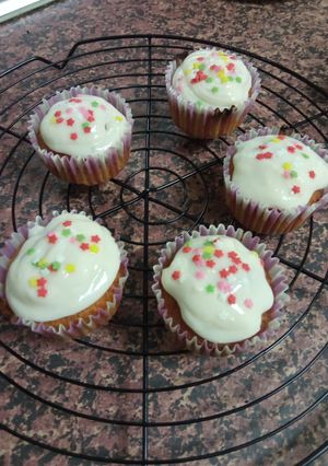 Una foto de Muffins de zanahoria con frosting de queso