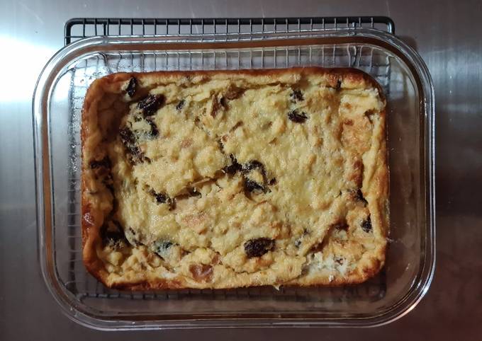 Bread Pudding with rum and raisins