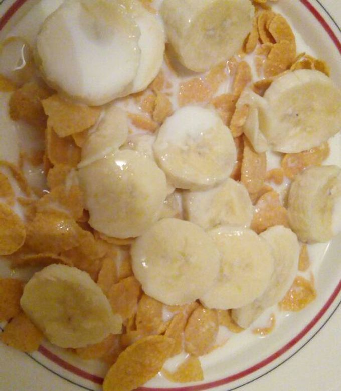 Una foto de Cereal con leche