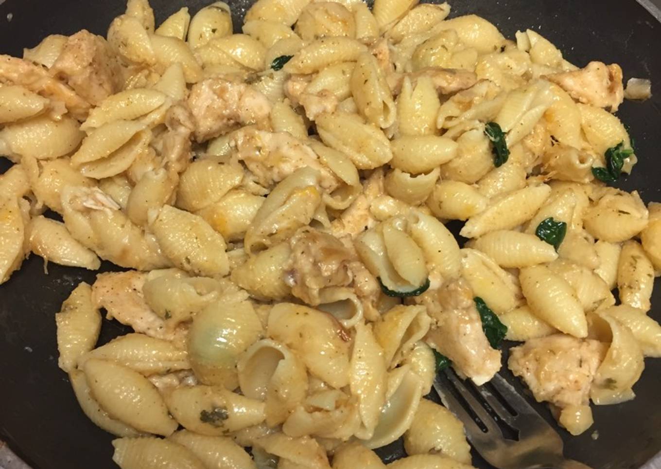 Pasta with lemon and garlic