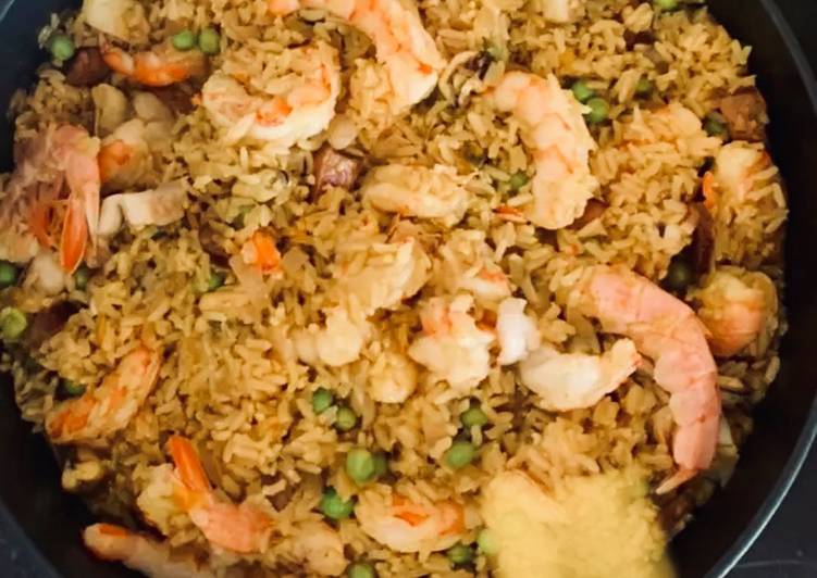 Steps to Make Any-night-of-the-week Chorizo and Seafood Brown Rice Paella