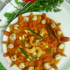 A picture of Shahi bottle gourd korma.