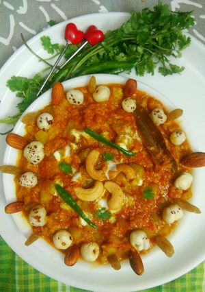 A picture of Shahi bottle gourd korma.