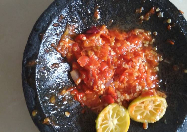 Langkah Mudah untuk Membuat Sambal jeruk ndower + Tips aman goreng cabe, Menggugah Selera