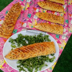 A picture of Tandoori beef bread.