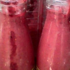 A picture of Super red smoothie.