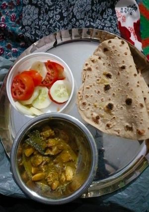 आलू गोभी (Aloo gobhi recipe in hindi) रेसिपी मुख्य फोटो