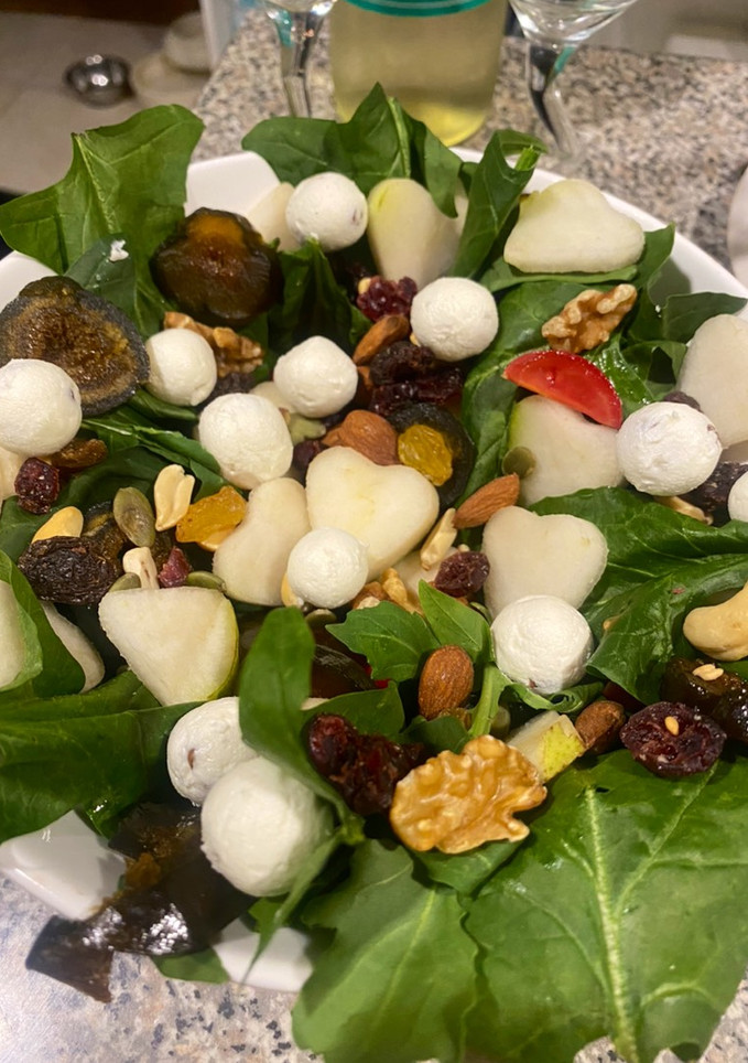 Una foto de Ensalada de frutos secos