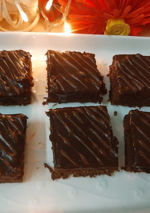 A picture of Chocolate brownies.