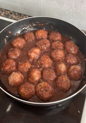 Una foto de Albóndigas en salsa de vino tinto