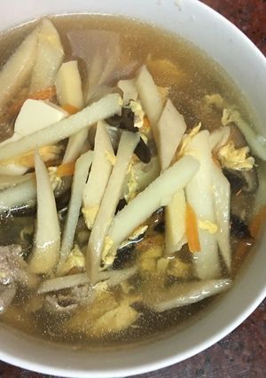 A picture of Hot and Sour Soup with Tofu and Bamboo Shoots.