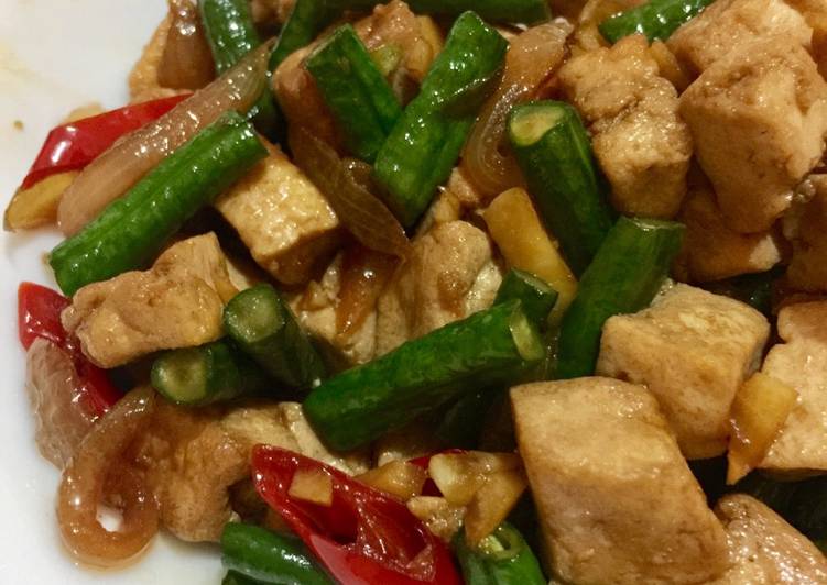 Tahu dan kacang panjang saus teriyaki