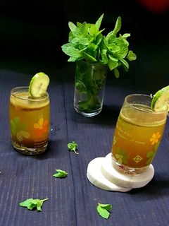 মৌরি মিছরি পুদিনার শরবত(mouri michri pudina sharbat recipe in bengali) রেসিপির প্রধান ছবি