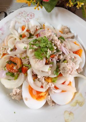 รูปของ ยำไข่ต้ม