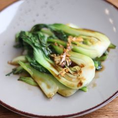 A picture of Pakchoi with oyster sauce 🥬.