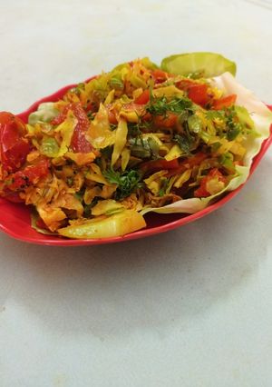 કોબીજ નો સંભારો (Cabbage Sambharo Recipe In Gujarati) રેસીપી મુખ્ય ફોટો