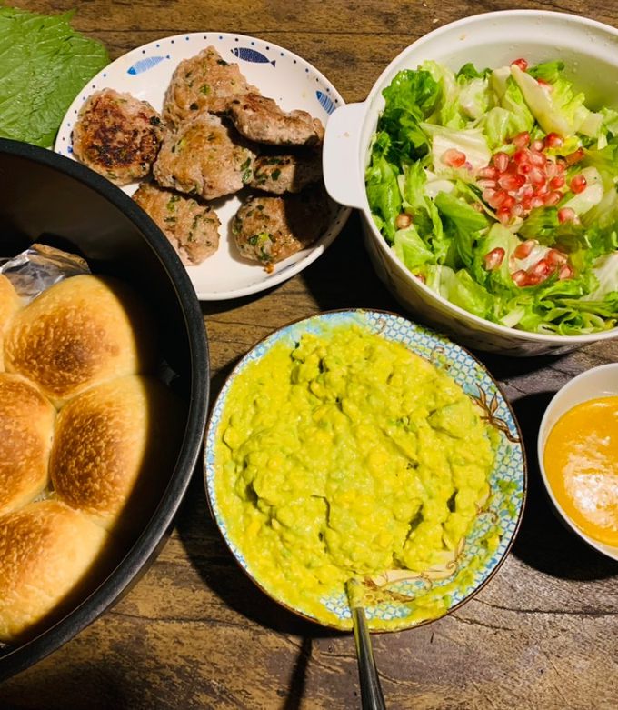 Hình của món Burger ngũ vị hương cho ngày mưa.