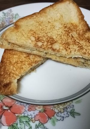 A picture of Cheesy toast bread.