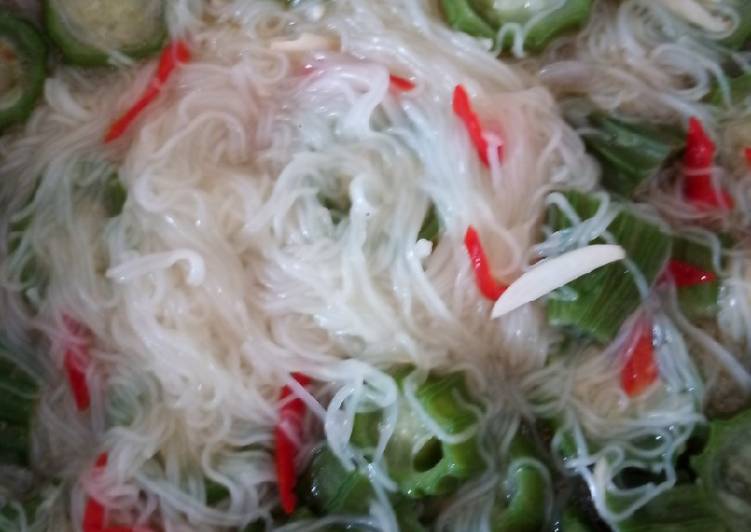 Bagaimana Membuat Sayur Oyong Soun, Enak Banget