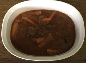 Una foto de Guiso provenzal de carne con vino
