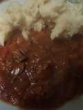 Carne estofada con puré de papas