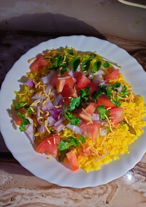 कांधा पोहा (kanda poha recipe in Hindi) रेसिपी मुख्य फोटो