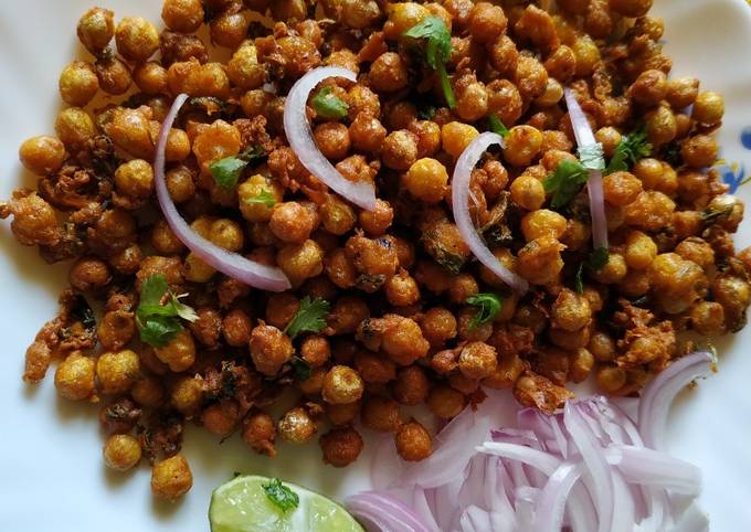 Crunchy white-peas (chana dry) Recipe by Jyotirmayee Sahu - Cookpad