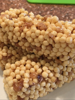 A picture of Toffee Pecan protein krispie bar.