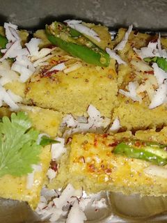 ढोकला (dhokla recipe in Hindi) रेसिपी मुख्य फोटो