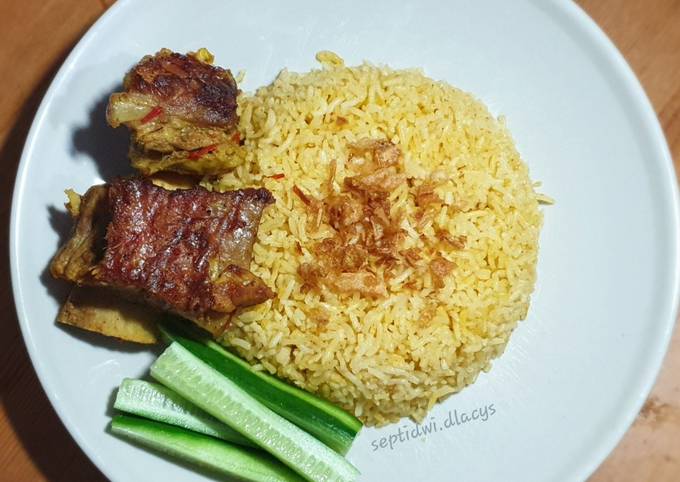 Ternyata ini loh! Resep bikin Nasi Kebuli Gurih Ngeprul (Versi Daging Sapi Empuk) yang sesuai selera