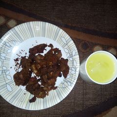 A picture of Stick meat with cucumber drink.