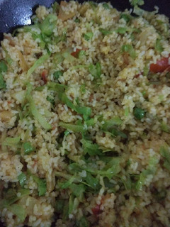 A picture of Cabbage rice.