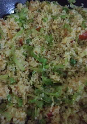 A picture of Cabbage rice.