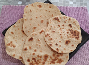 Foto di Pane Arabo cotto in padella