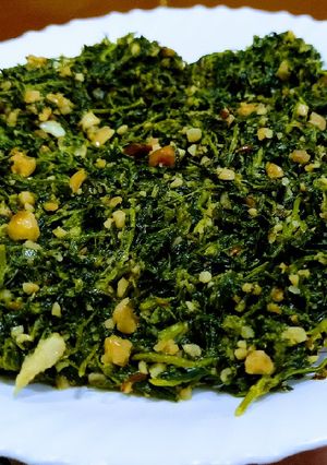 "हरभरा पाल्याची भाजी"(Harbhara Palyachi Bhaji Recipe In Marathi रेसिपी चे मुख्य फोटो 